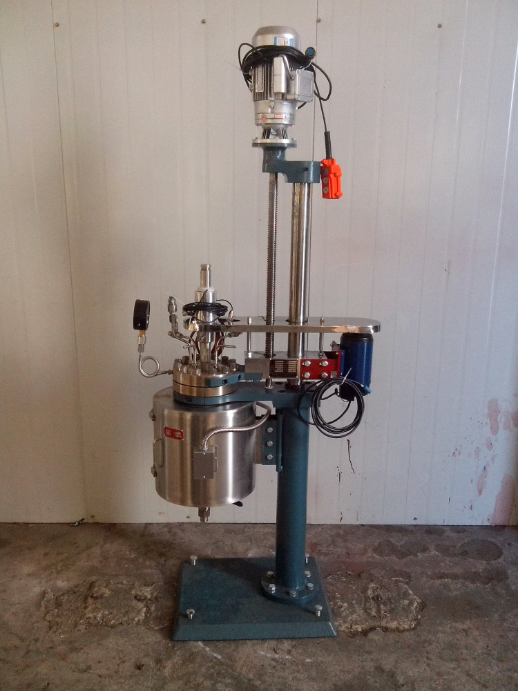 TFCF系列--電動升降釜蓋、開啟式電加熱爐3